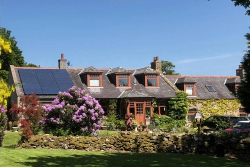 Serene Countryside Home With Manicured Gardens Стоунхейвен Экстерьер фото